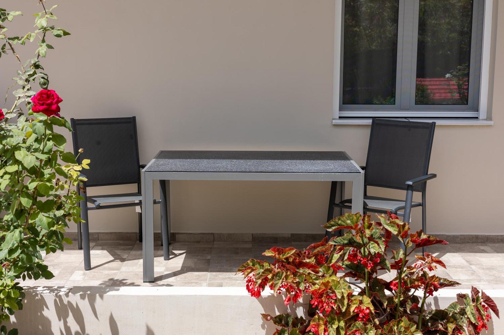 Adriana Apartment Agia Marina  Exterior photo